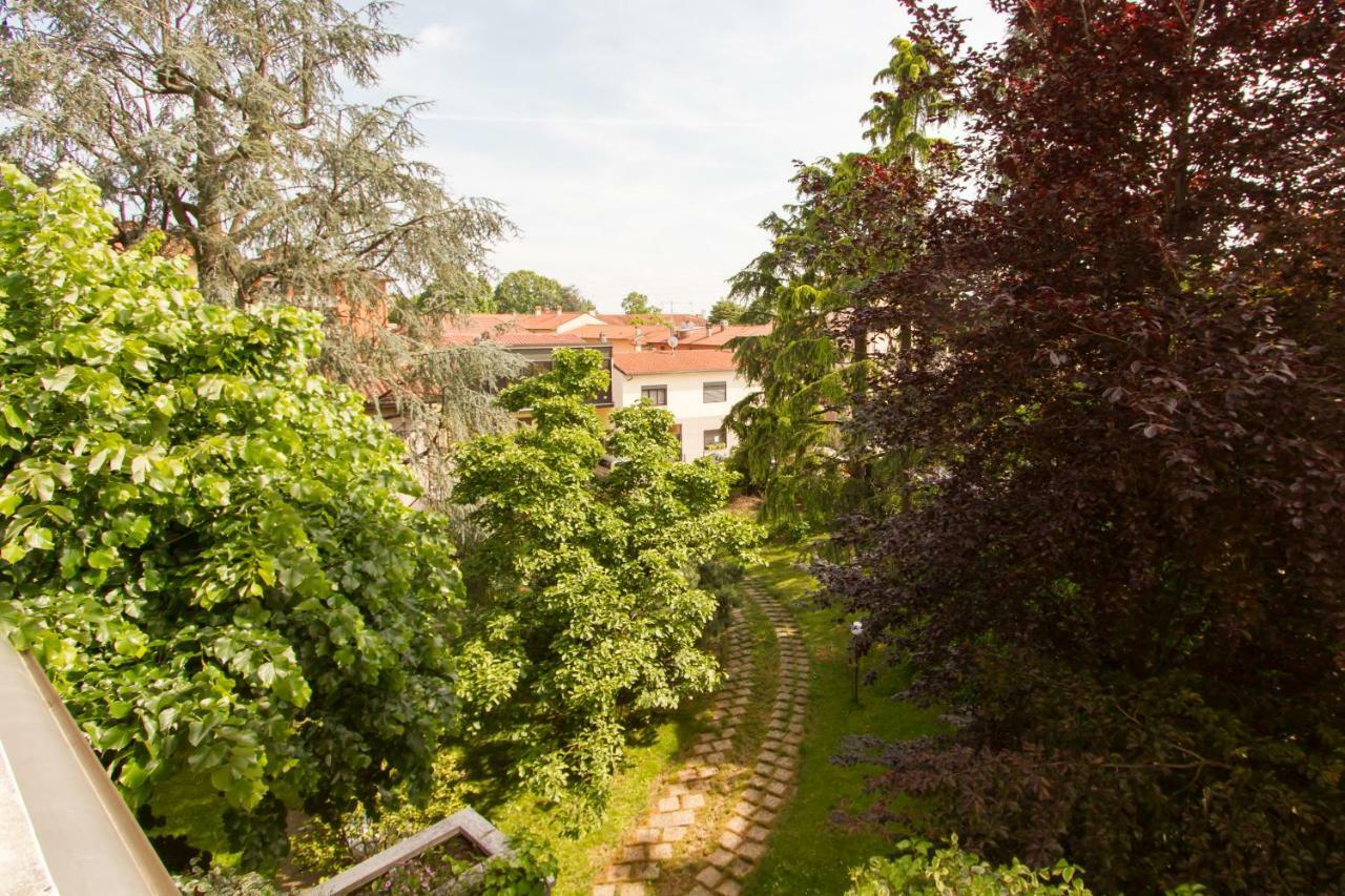 Appartamento Ampio E Indipendente Con Vista Giardino Paderno d'Adda 외부 사진